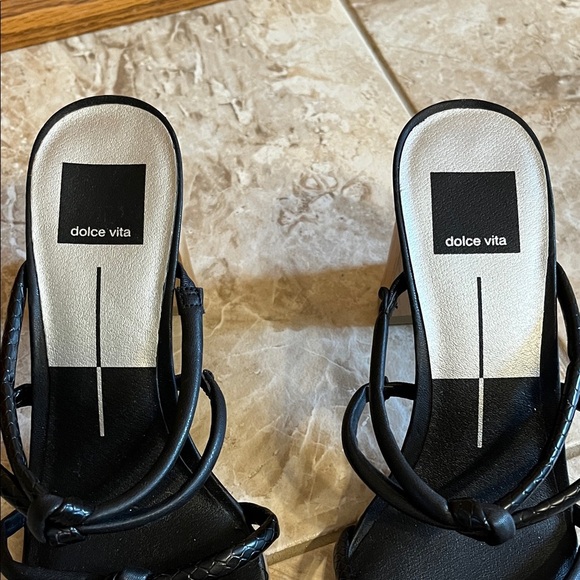 Dolce Vita Strappy Square Toe Heels w/ Faux Wooden Block Heel - Size 8 (?) - Picture 4 of 12